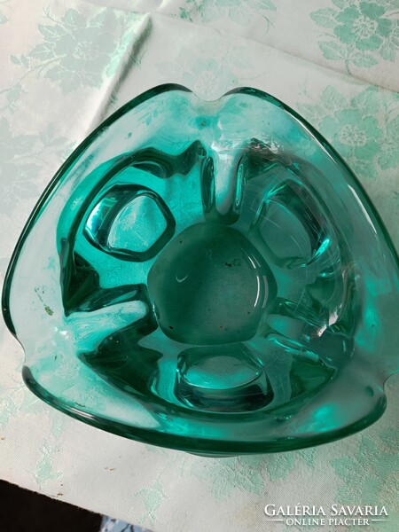 Glass, turquoise centerpiece (22x22x22)