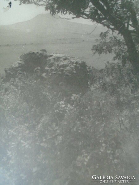 D198426 Hegyesdi várrom-Hegyesd, Veszprém vm.-régi nagyméretű fotó 1940-50's évek kartonra kasírozva