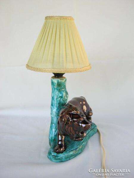 Lion retro ceramic lamp