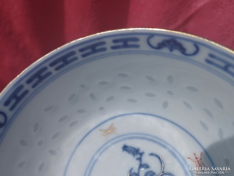 Kínai rizsszemes porcelán