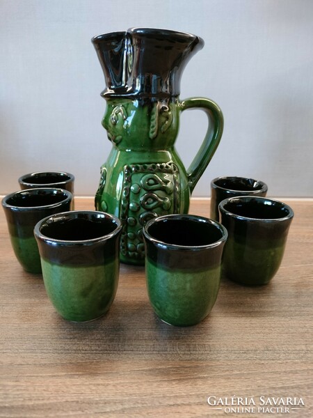 Miska jug with cups