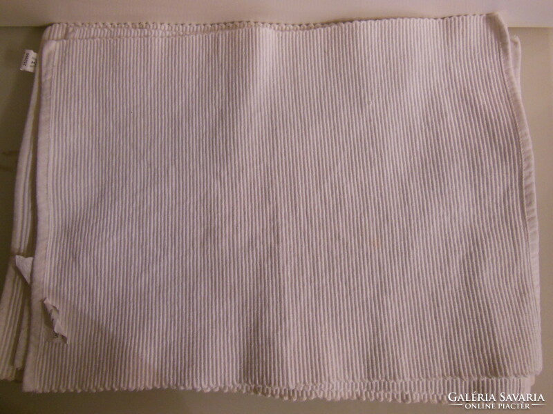 Placemat - 5 pcs - 42 x 31 cm - snow white - thick - textile - linen - flawless