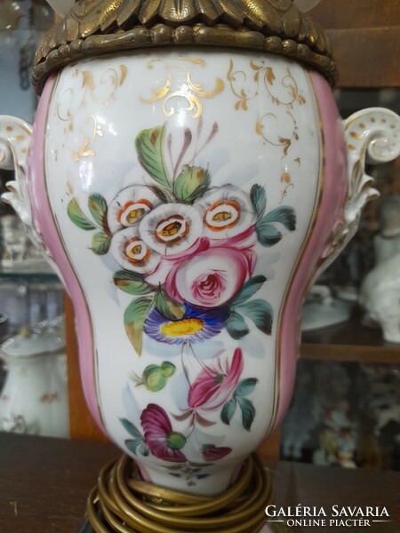 Régi 1900 Évek Eleje Kézi Festésű Porcelán,Réz Villamosított Petróleum Asztali Lámpa.50 cm.