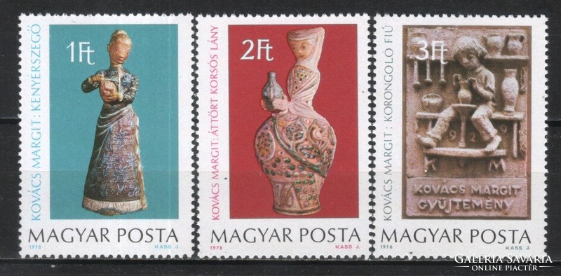 Magyar Postatiszta 3866 MBK 3298-3300