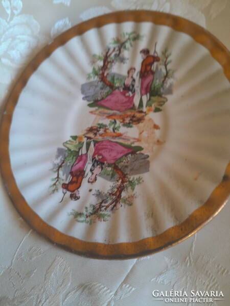 Spectacular antique plate