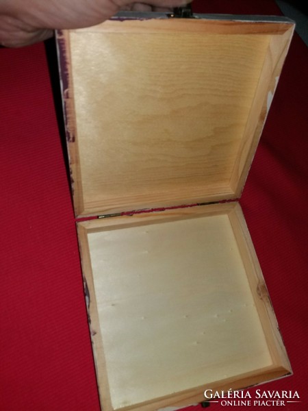 Old useful small wooden box with a strap with a copper buckle, even in Nessebar 15 x 15 x 3 cm according to the pictures