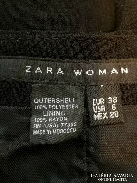 Zara 38-as fekete alkalmi szoknya, harangszoknya alján csipkés alsószoknyával
