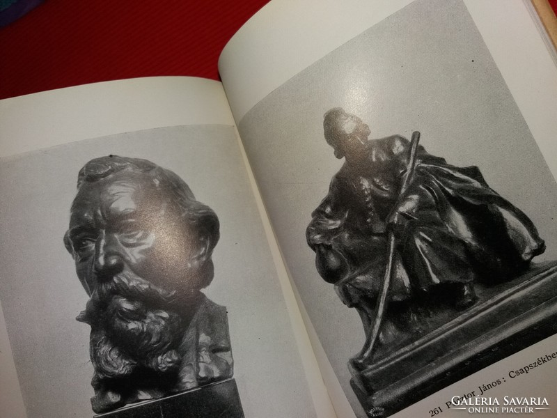Az 1912. Országos képzőművészeti kiállítás katalógusa kiváló beltartalom rengeteg fotó képek szerint