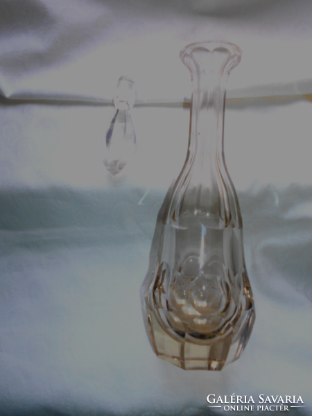 Antik  metszett vízfehér  palack , eredeti metszett dugóval-súlyos kézműves darab