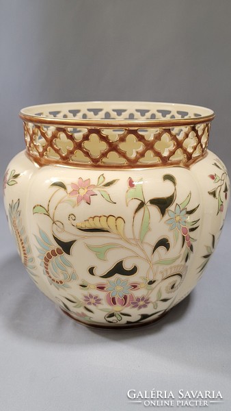 Zsolnay hand-painted porcelain large pot with flowers