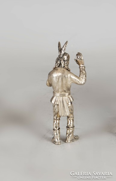 Ezüst indián miniatűr figura