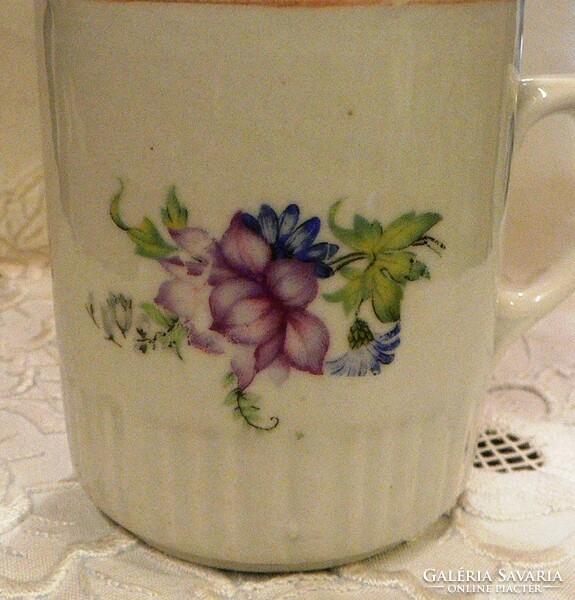 Zsolnay mug with floral pattern skirt