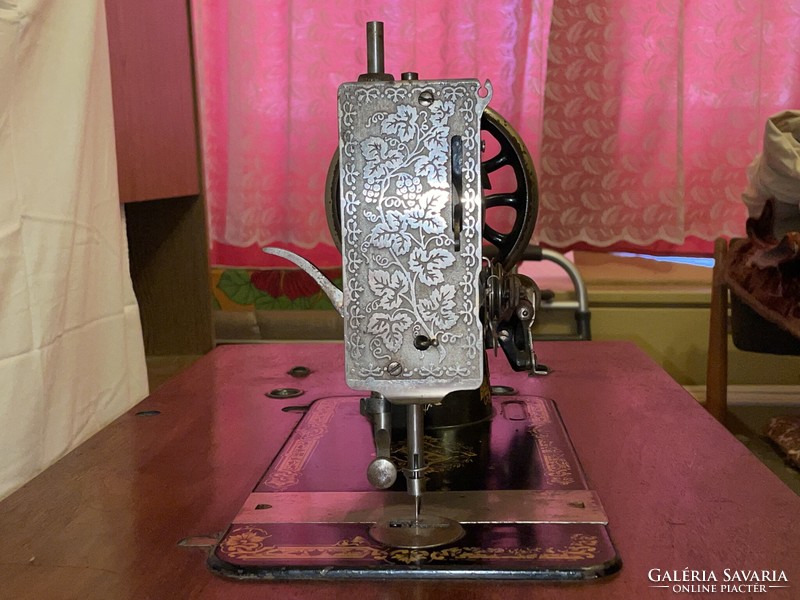 1905 antik Singer asztali varrógép öntöttvas szerkezettel
