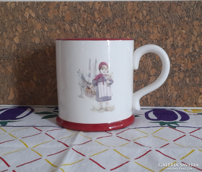 Nostalgia cocoa mug - red and the wolf -