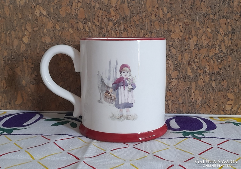 Nostalgia cocoa mug - red and the wolf -