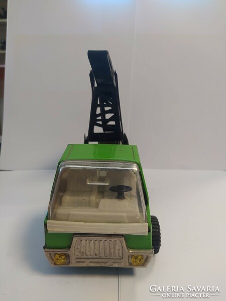 Old metal toy truck/grapple