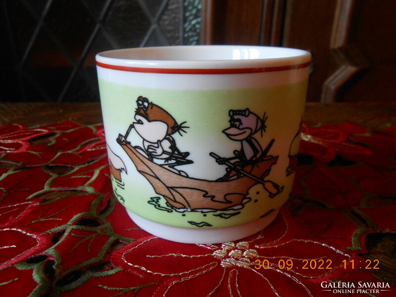 Mug with Zsolnay's fairy tale pattern