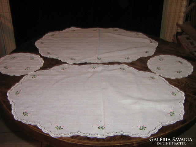 Cute embroidered madeira tablecloth set