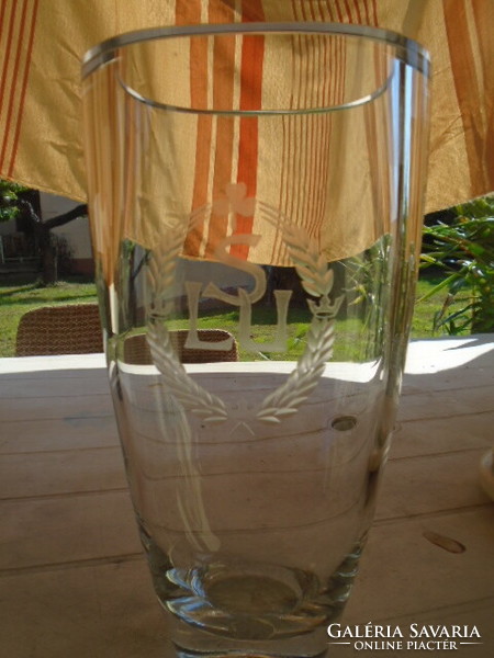 Súlyos-vastag Skandináv üveg váza Hibátlan szép kézműves darab 1525 gramm jelzett kosta-boda