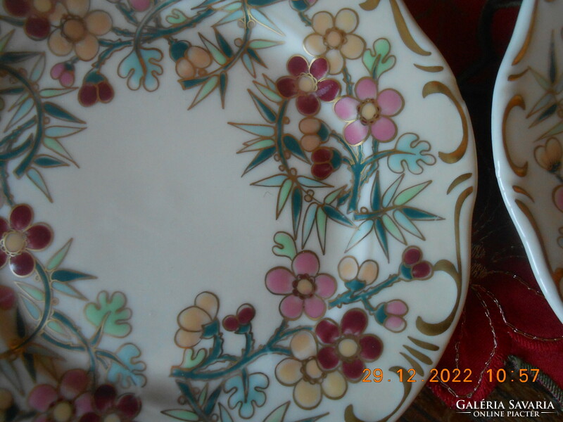 Zsolnay bamboo pattern cake plate set