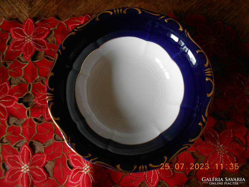 Zsolnay pompadour iii compote / salad serving bowl