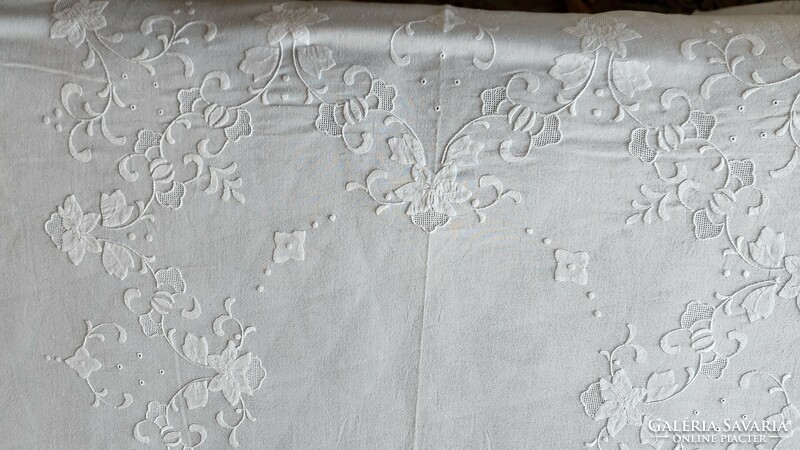 Giant art nouveau lace insert, detailed festive tablecloth, valuable Hungarian uninitiated needlework