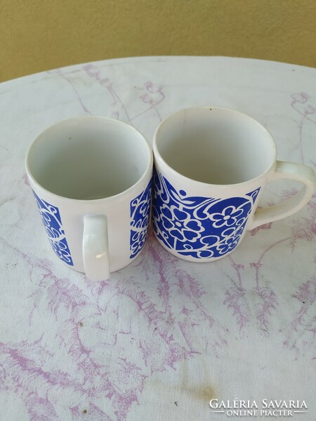 2 glasses decorated with a granite blue pattern for sale!