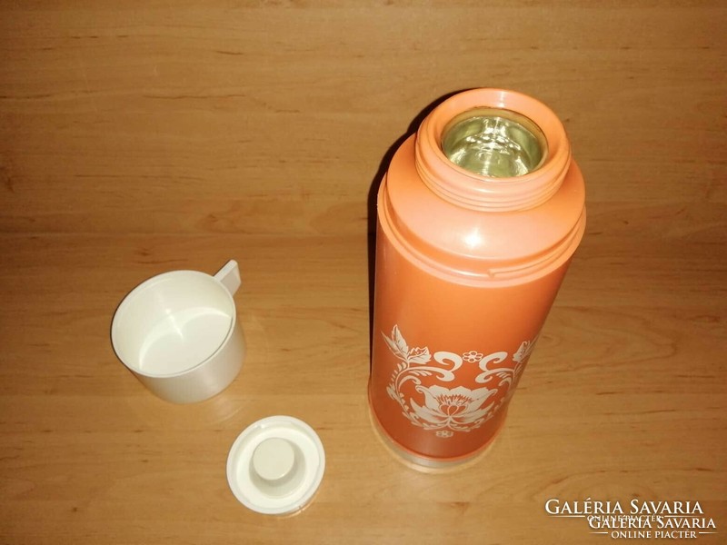 Retro narancssárga műanyag kávé, tea termosz (b)