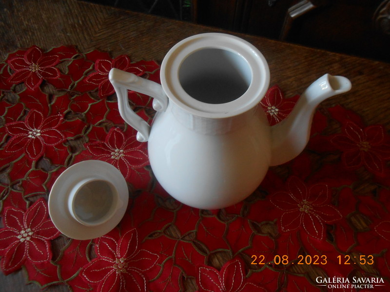 Herend white tea spout