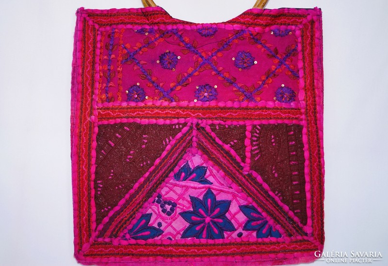 Patchwork medium women's handbag made of pink, floral Indian textiles, hand and machine embroidered