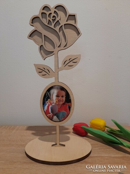 Photo holder wooden perennial rose