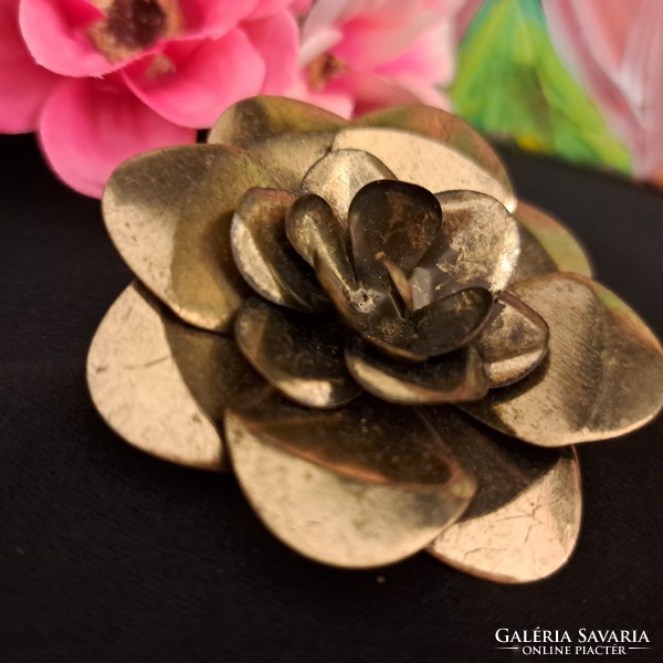 Gold-plated brooch 5 cm