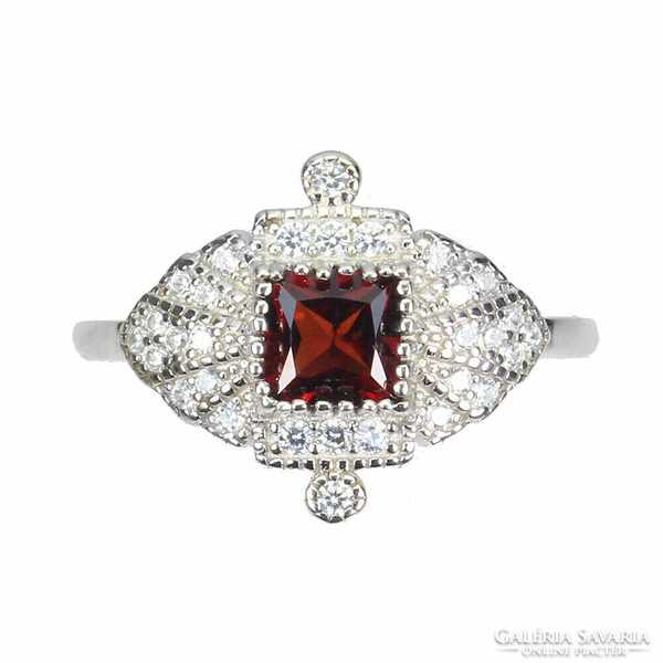 54 And real garnet 925 silver ring