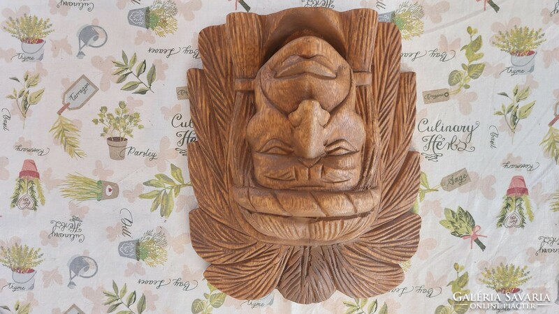 (K) carved wooden Indian head wall decoration 23x20 cm