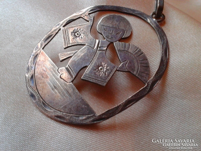 Silver pendant Japanese lady