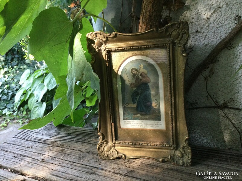 A very nice little picture of Christ in a nice ornate frame