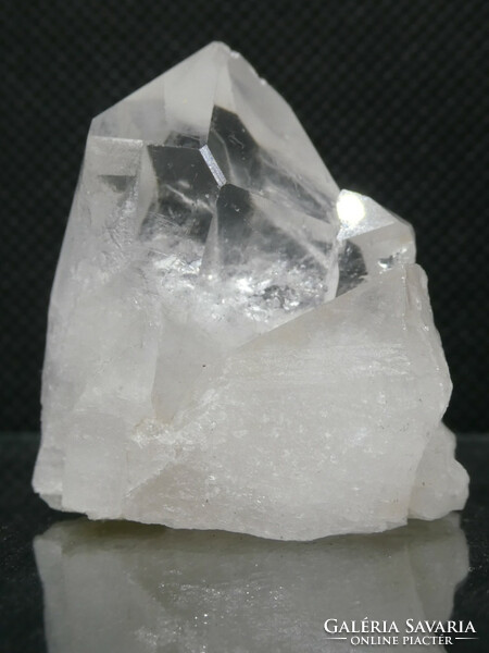 Natural, raw, rock crystal quartz group. Collector's item, mineral ornament. 35 grams