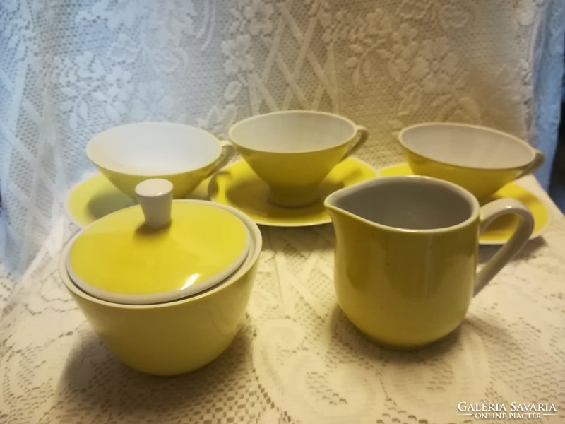 Sárga porcelán kávés készlet