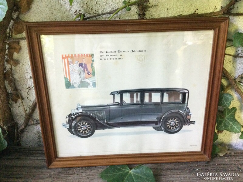 Old car pictures rounded, children's room or study decoration