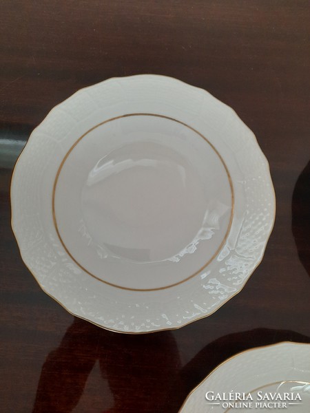 3 db Fehér aranyszegélyes Herendi porcelán süteményes tányér