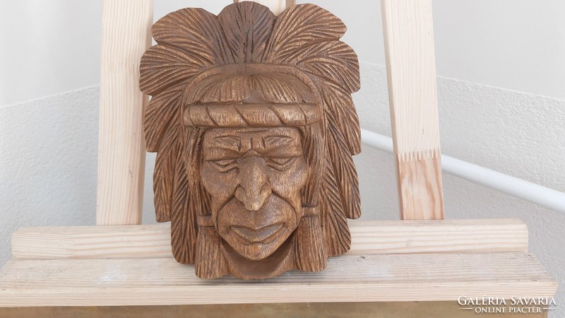 (K) carved wooden Indian head wall decoration 23x20 cm