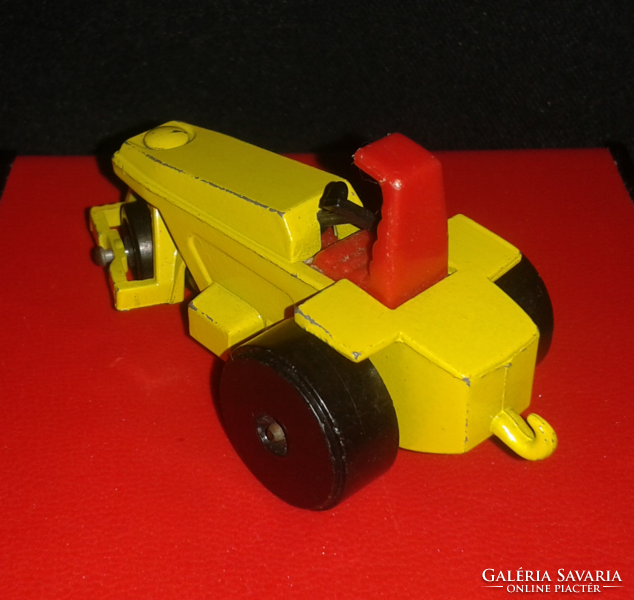 Like 1973 lesney matchbox superfast # 21 rod roller england