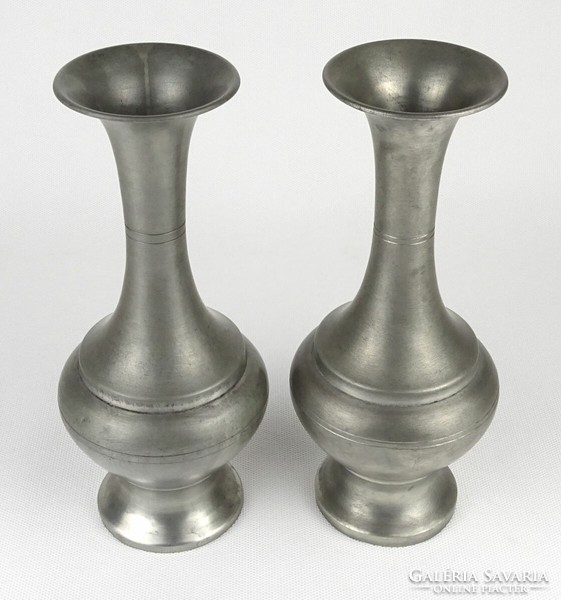 1O837 old marked pewter vase pair 21.5 Cm