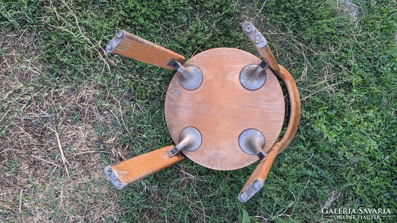 Bruno Rey fa ebédlő székek