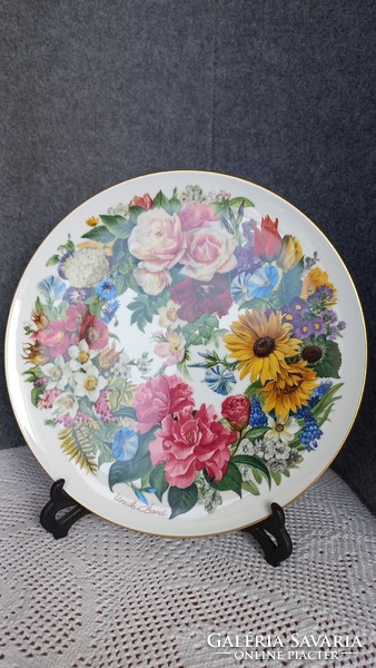 Vintage beautiful ursula band porcelain wall plate with flowers, flawless, dia.: 26 cm, gilded edge