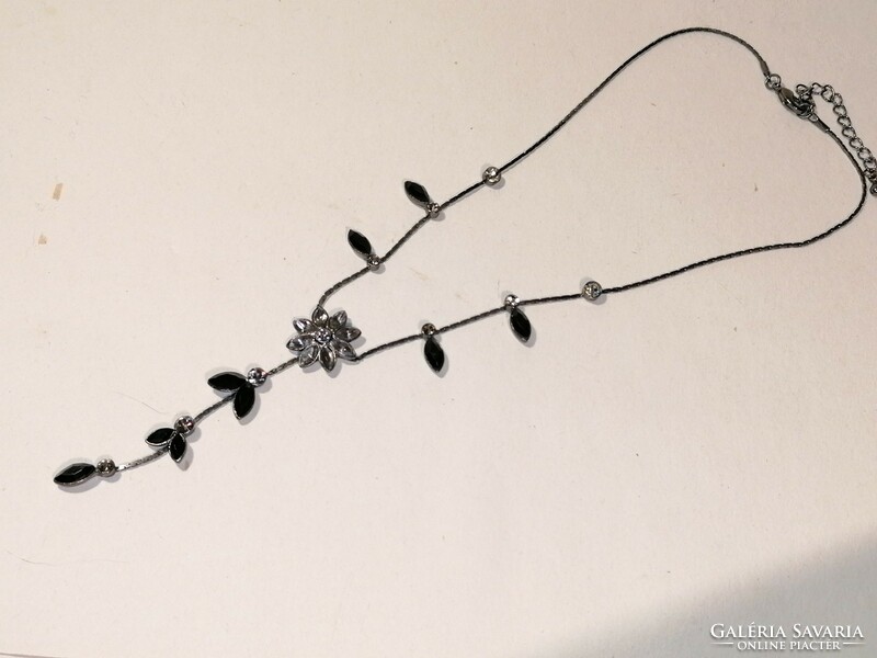 Floral necklace ( 533)