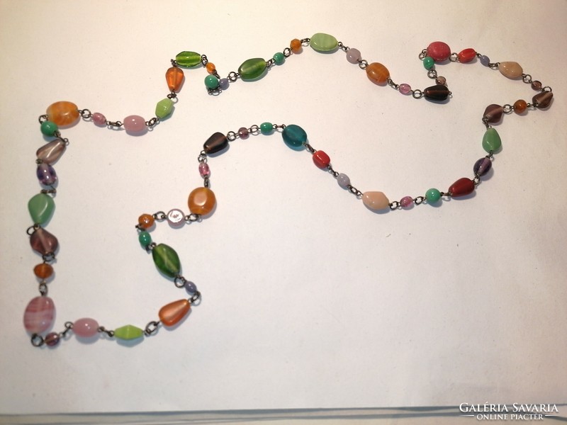 Colored glass necklace (470)