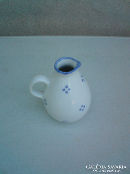 Porcelain jug / vase with narrow mouth and hollow handles