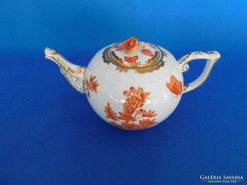 Victoria Herend wboh tea pot