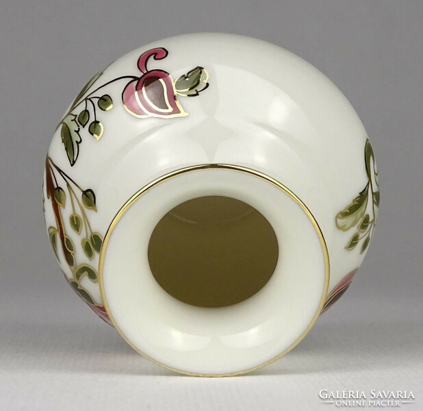 1O715 butter colored Zsolnay porcelain vase 6.7 Cm